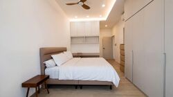 Sixth Avenue (D10), Terrace #581926421